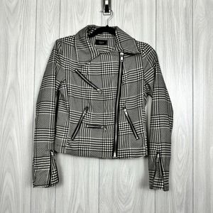 Vici Houndstooth Black and White Small Blazer